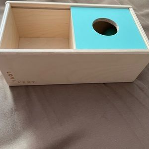 Lovevery sliding top box